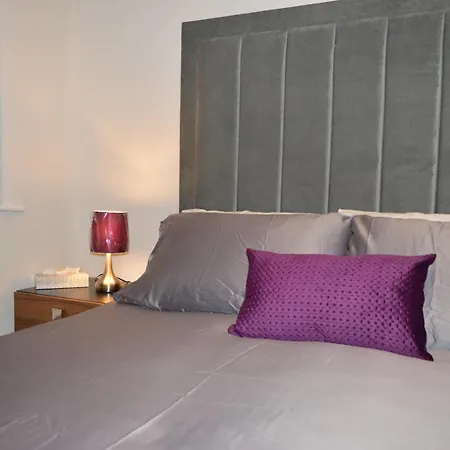 Homestay Purple Stone