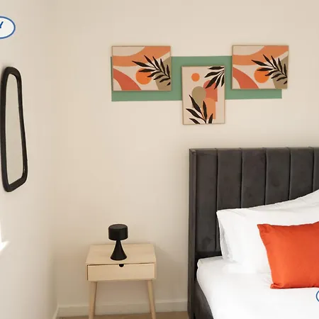 Lovely 3 Bed For Contractors, Families, Groups - Gated Parking בית נופש