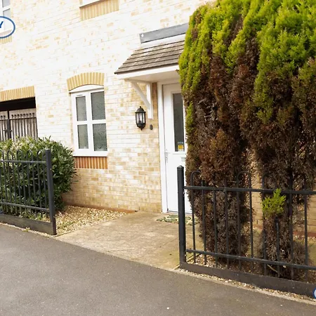 Lovely 3 Bed For Contractors, Families, Groups - Gated Parking מנצ'סטר