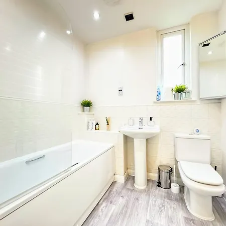 Holiday home The Commonwealth House By Bevolve *