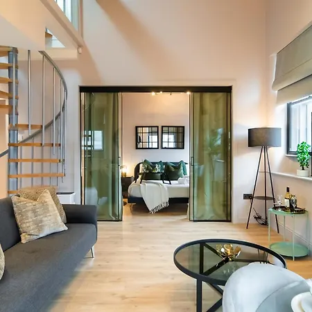Livestay 3-bed Loft In The Heart Of Apartment Manchester