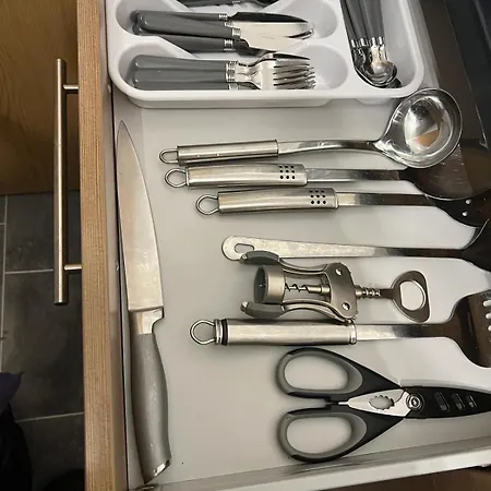 Luxury Two Bedroom Flat Opposite Coop Live N Etihad Stadium With Free Secure Parking, Netflix And Sky Tv Lejlighed *