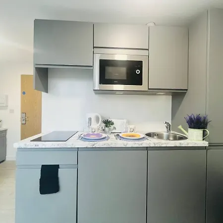 Quaint & Cosy Studio In Stretford * מנצ'סטר