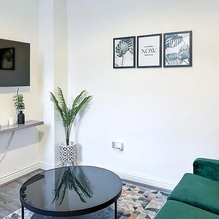 Ashfield Co-living - Private Self-cater Сasa de vacaciones Mánchester