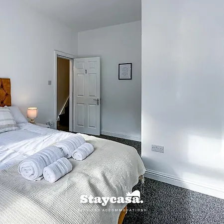 Ashfield Co-Living - Private Room Self-Cater * Manchester