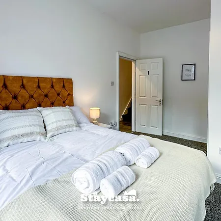 Ashfield Co-Living - Private Room Self-Cater Holiday home *