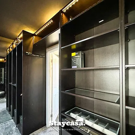 Beautiful Detached - Jacuzzi Bath - Parking Σπίτι διακοπών Μάντσεστερ