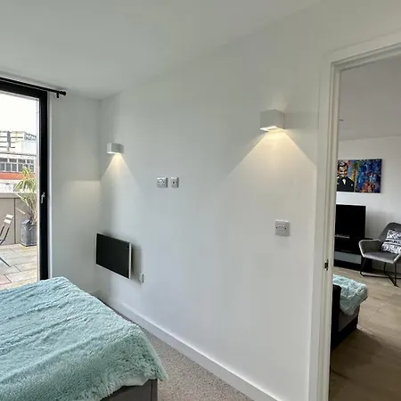Apartment Lux Livin' - Luxury 2 Bed With Sky Garden Manchester