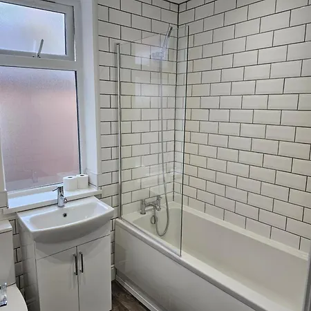 Stylish & Quiet Space