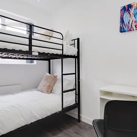 בית נופש Dazzling & Modern 4bd - Coop Live - Etihad - Parking