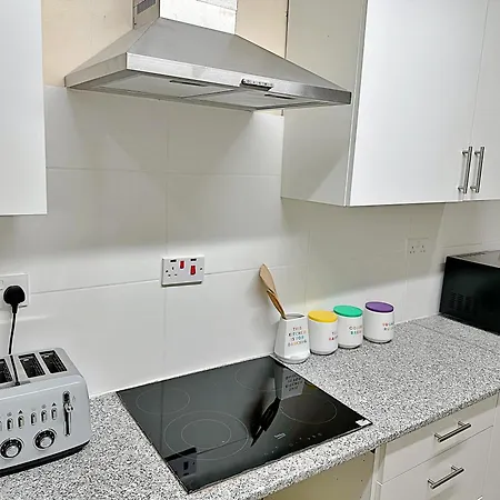 בית נופש Full In Heywood Street Near Cheetham Hill