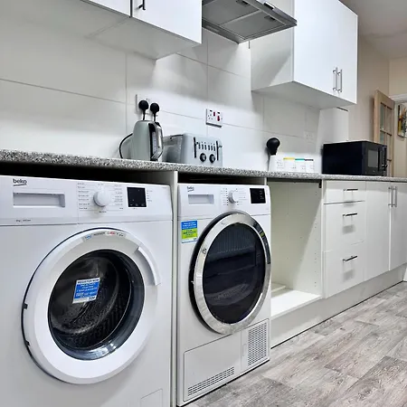 Full In Heywood Street Near Cheetham Hill Nyaraló Manchester