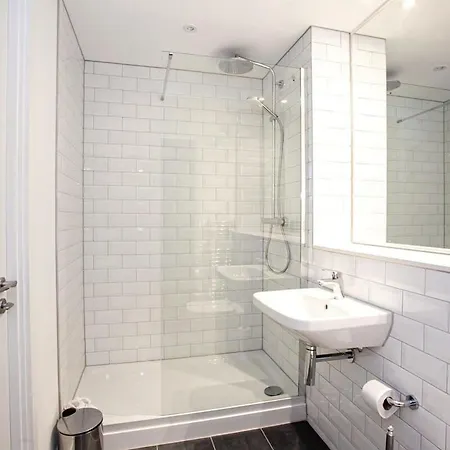 Lovely 1 Bed In Converted Printing Press Manchester