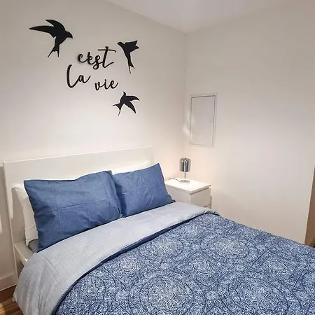 City Centre Flat 3* مانشستر