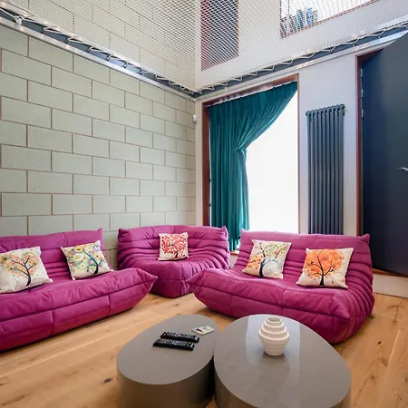 펜션 Luxury Roof Terrace Townhouse