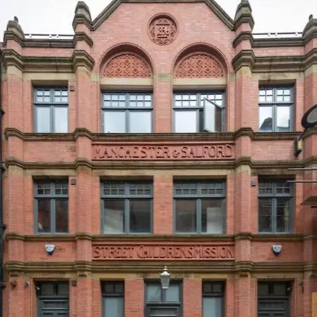 Дом отдыха Superhost: Luxury Deansgate Townhouse *