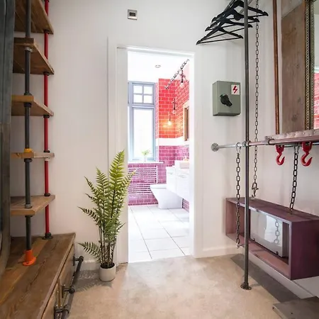 Dom wakacyjny Townhouse With Roof Terrace