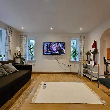 Beautiful House In The Heart Of A Golf Course. Apartment
