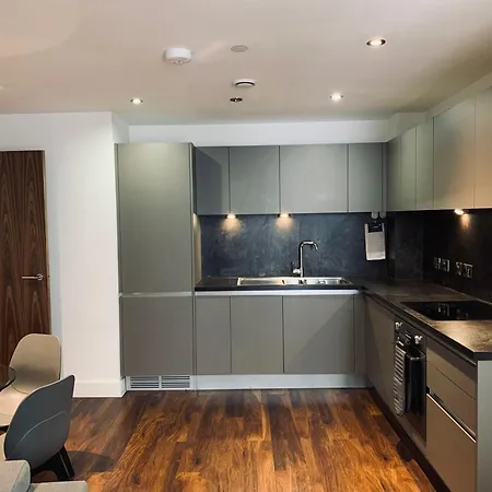 Unisuperhost * Manchester