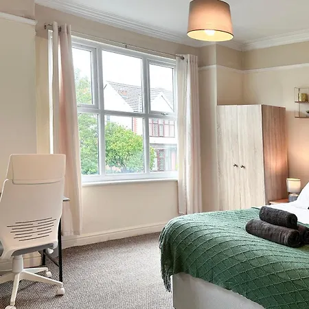 Hotel Homely 4-bedroom House
