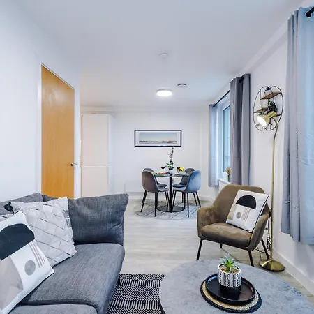 The Sunset - Modern 2 Bed Cityview Haven In Centre. Perfect For Family, Business And Leisure Stays Apartment