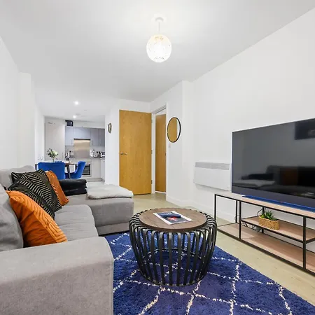 Stylish & Spacious Salford Quays One Bedroom High Floor With Balcony アパート