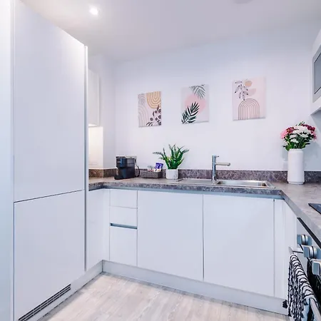 Craven Suite: Modern 1 Bed W/roof Terrace * Manchester