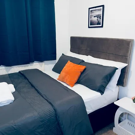 Paradise Manchester- 3 Bedroom House Σπίτι διακοπών