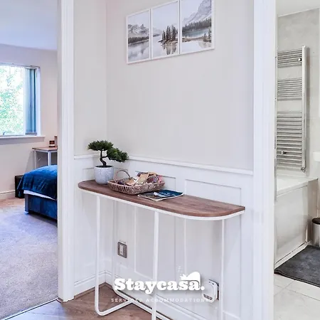 Bright 2 Bedroom With Balcony In Centre * Manchester