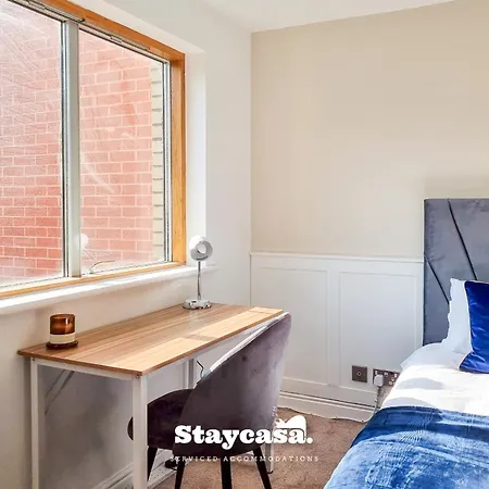 Daire Bright 2 Bedroom With Balcony In Centre Manchester