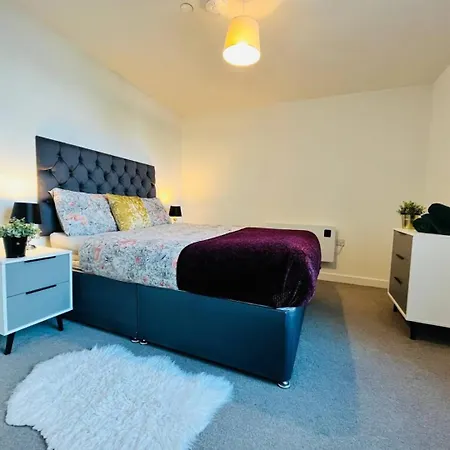 Beautiful 3br Penthouse In Old Trafford Appartement Manchester