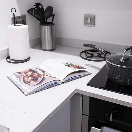 Luxury Mcr 2bed,2bath Apartment- Location! Manchester