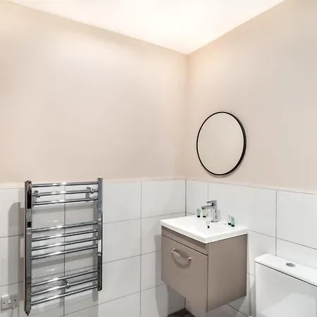 Modern & Stylish 2 Bed In Lägenhet Manchester