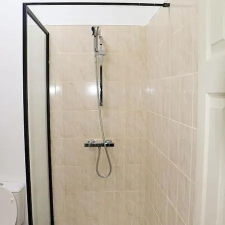 Ao Arenas Place Appartement *