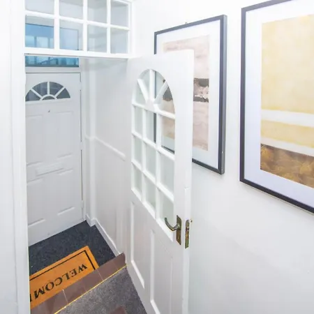 Lovely + Free Parking Manchester