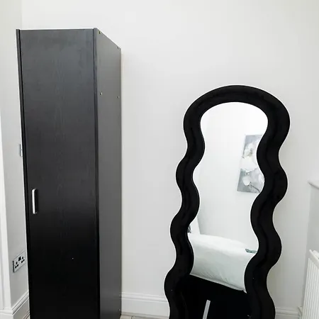 Charming 1 Bedroom In The Heart Of Close To Centre And Etihad Stadium شقة *