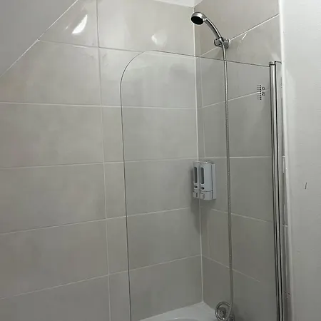 דירה Charming 1 Bedroom In The Heart Of Close To Centre And Etihad Stadium