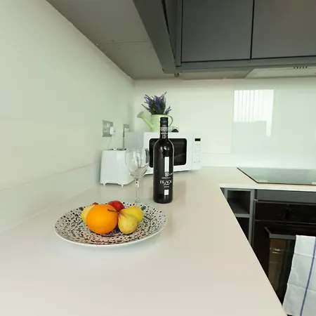 Apartamento Beautiful 1br Penthouse In Old Trafford *