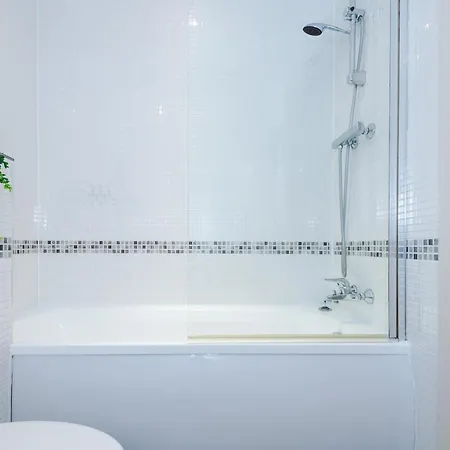 Luxurious & Stylish 2-bed In *