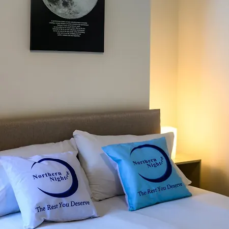 Serviced Northernnightzzz - The Park *