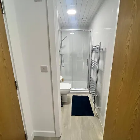 Stretford Sanctuary: Stylish Studio