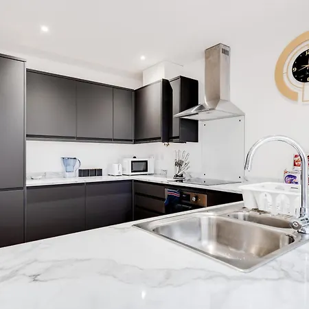 Dazzling&modern 4bd - Coop Live - Etihad - Parking Ferienhaus Manchester
