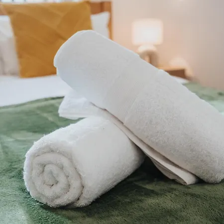 Holiday home Dazzling & Modern 4bd - Coop Live - Etihad - Parking *