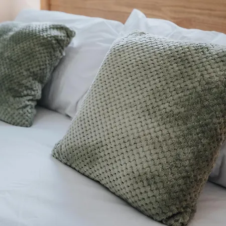 בית נופש Dazzling & Modern 4bd - Coop Live - Etihad - Parking מנצ'סטר