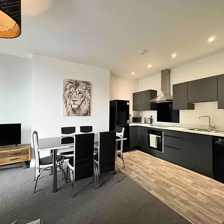 Lägenhet Free Parking - Cosy 2-br Flat Near Salford Royal *