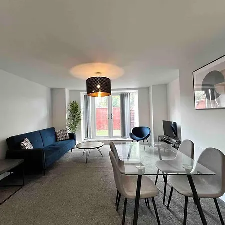 아파트 Free Parking - Lovely 2-br Flat Near Salford Royal *