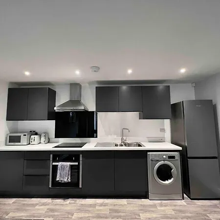 Free Parking - Lovely 2-br Flat Near Salford Royal 公寓 曼彻斯特