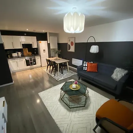 Apartment + Free Parking Manchester