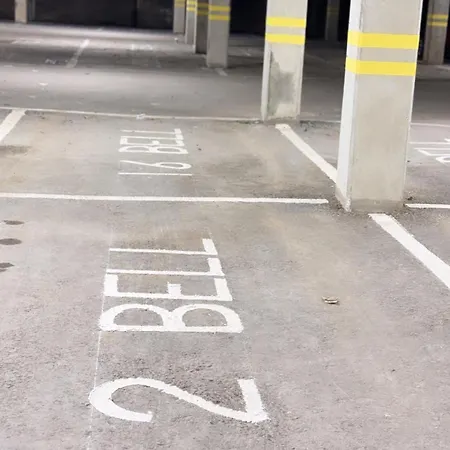 Apartment Luxury 2 Bedroom In Centre - Free Parking