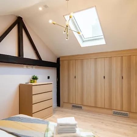 Apartmán Livestay 3-bed Loft In The Heart Of *